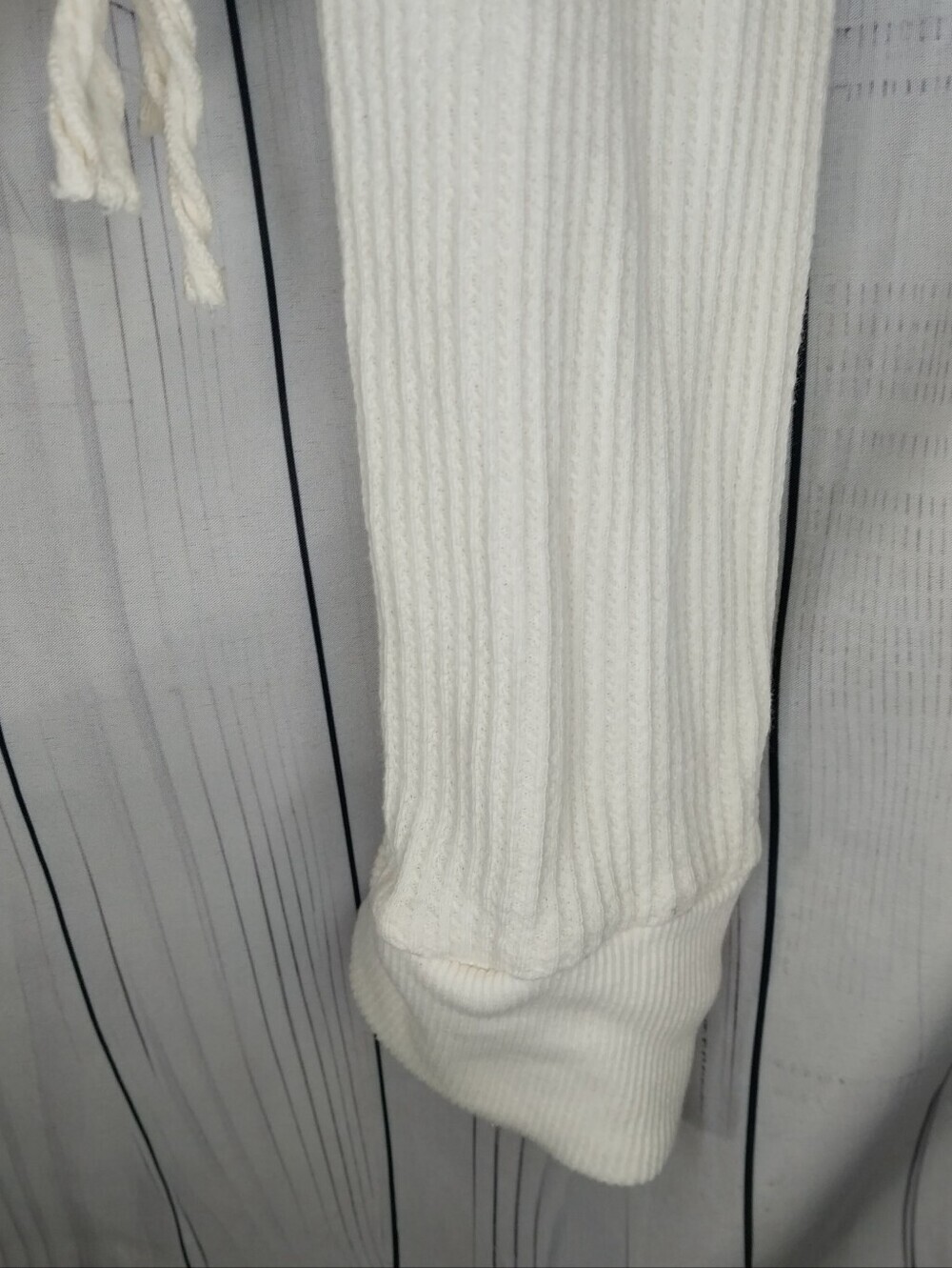 Free People One Cream Cropped Interlaken Cozy Thermal Textured Knit Pullover - Picture 3 of 10